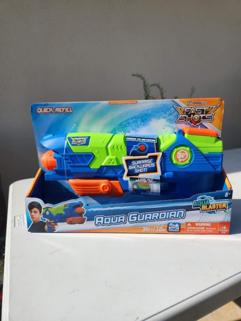 NEW Water Fun Pool Toy Summer Backyard Toy Water Gun 41 oz Water Tank